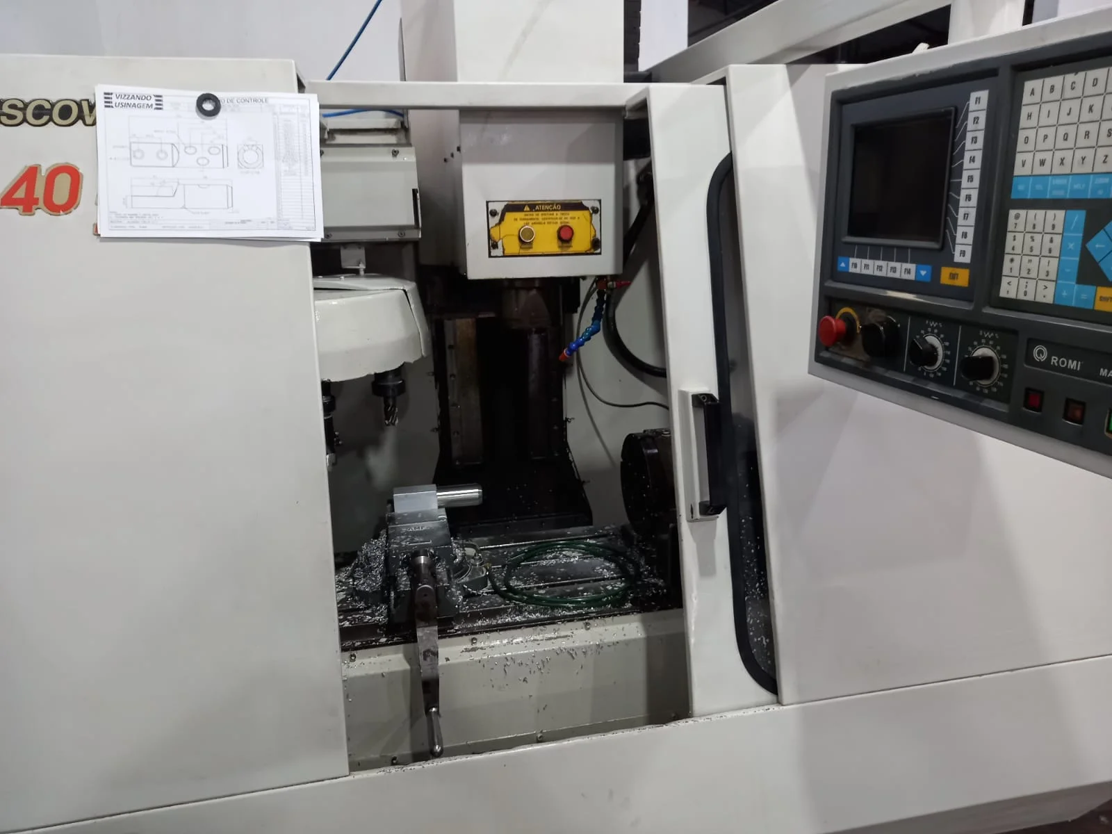 Empresa com torno CNC